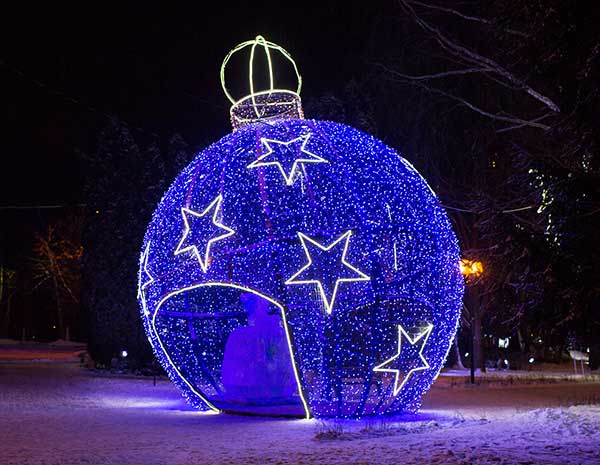 Новогодний декор в Курске